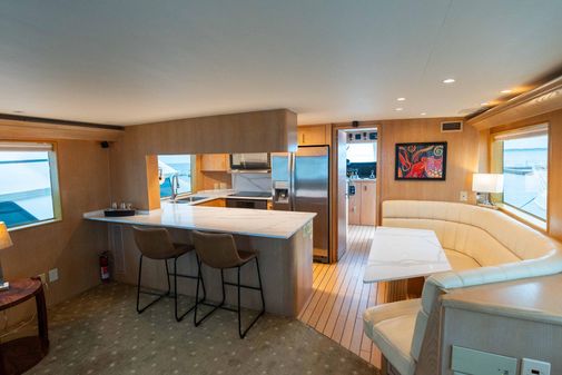 Hatteras 65 Sport Deck Motor Yacht image