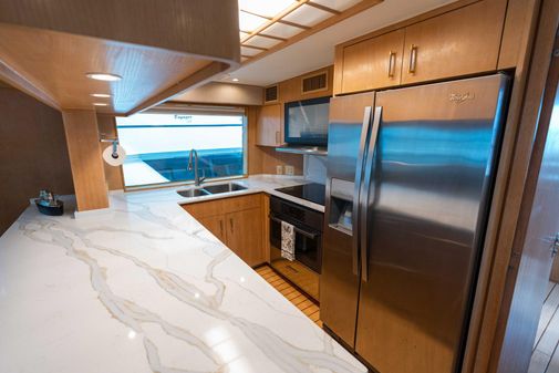 Hatteras 65 Sport Deck Motor Yacht image