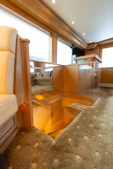 Hatteras 65 Sport Deck Motor Yacht image