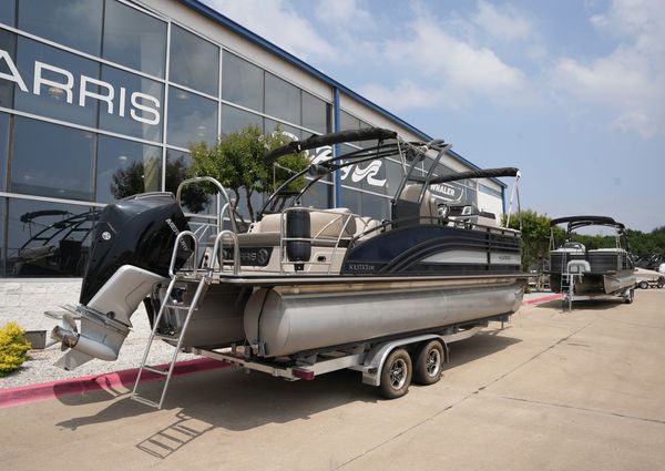 Harris 230 Solstice image