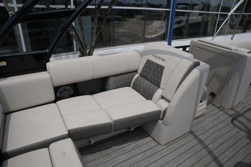 Harris 230 Solstice image