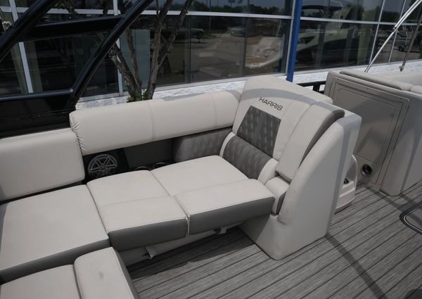 Harris 230 Solstice image