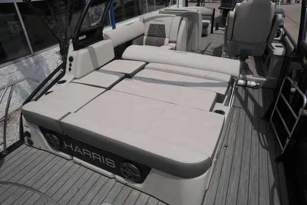 Harris Solstice 230 image