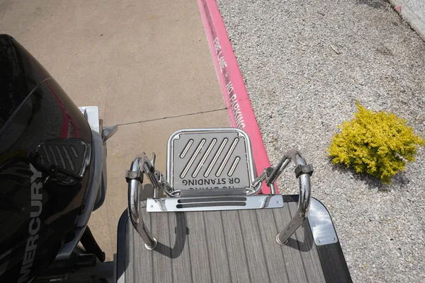 Harris Solstice 230 image