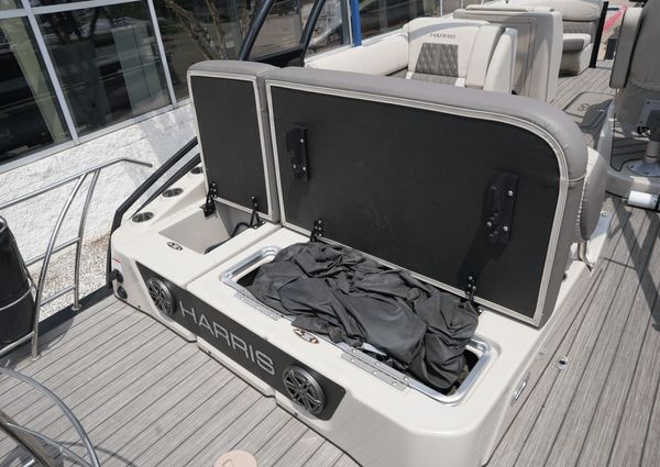 Harris 230 Solstice image