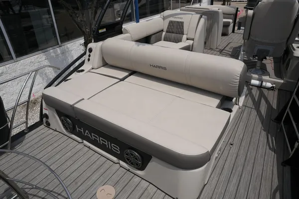 Harris Solstice 230 image