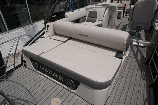 Harris 230 Solstice image