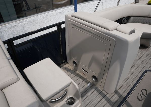 Harris 230 Solstice image