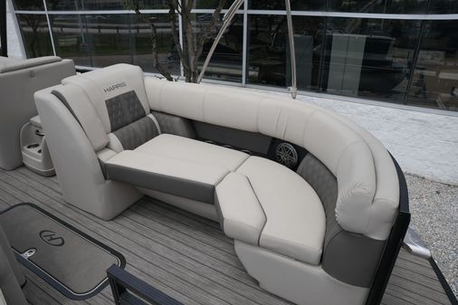 Harris 230 Solstice image