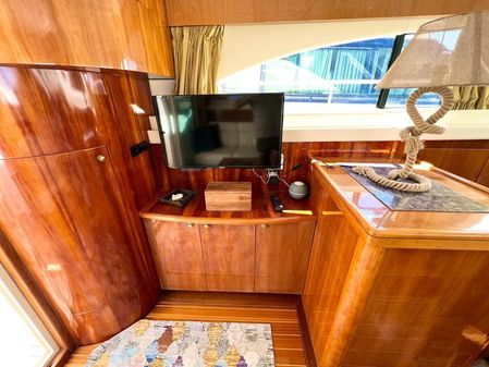 Cayman Yachts 38 Fly image