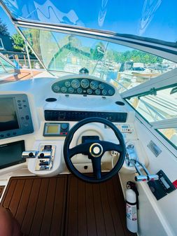 Cruisers Yachts 3870 image