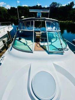 Cruisers Yachts 3870 image