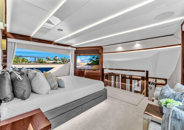 Sunseeker 95 Yacht image