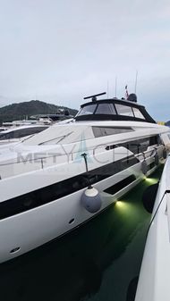 Ferretti Yachts 920 image