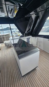 Ferretti Yachts 920 image