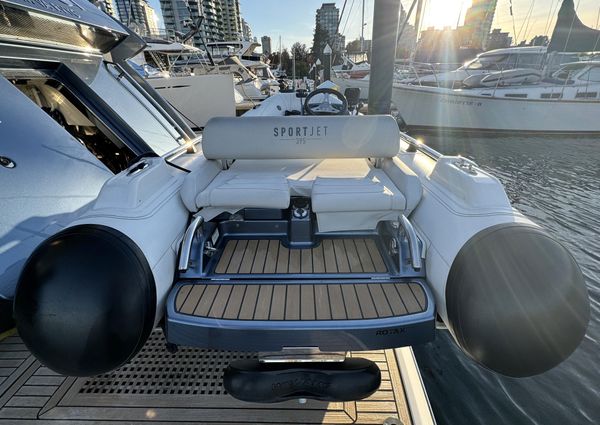 Monte Carlo Yachts MCY 70 image