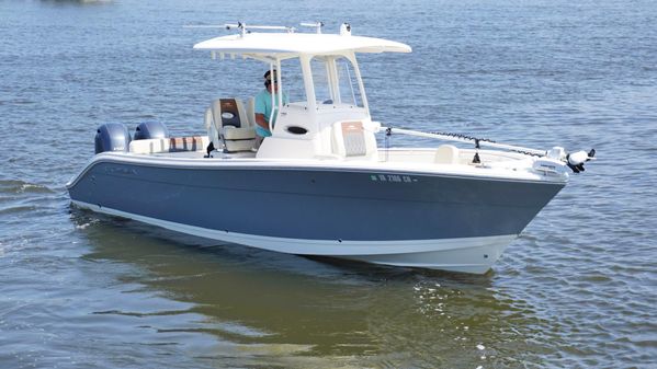 Cobia 262 Center Console image