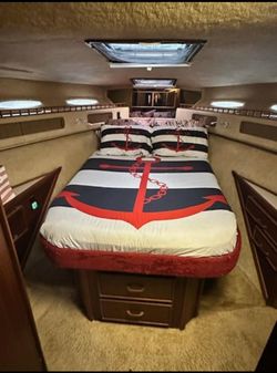 Sea Ray 360 Aft Cabin image