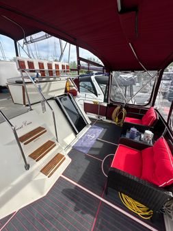 Sea Ray 360 Aft Cabin image