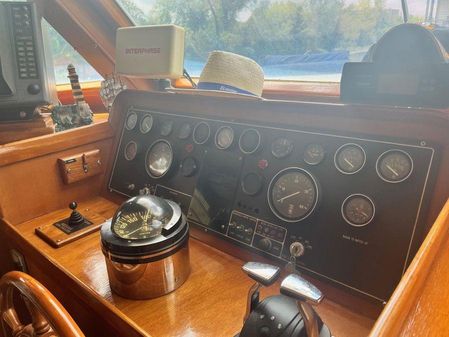 Marine Trader Med Yacht Cockpit Pilothouse image