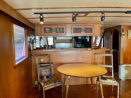 Marine Trader Med Yacht Cockpit Pilothouse image