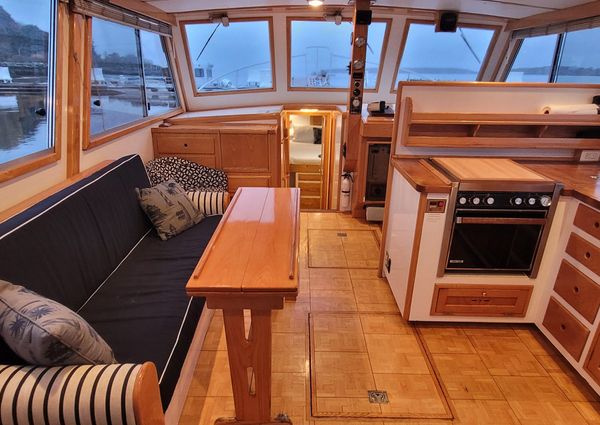 Duffy Wilbur 42 Flybridge Cruiser image