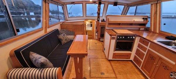 Duffy Wilbur 42 Flybridge Cruiser image