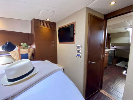 Sea Ray 450 Sundancer image