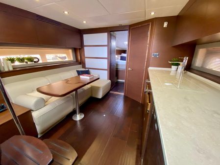 Sea Ray 450 Sundancer image