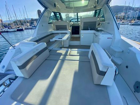 Sea Ray 450 Sundancer image