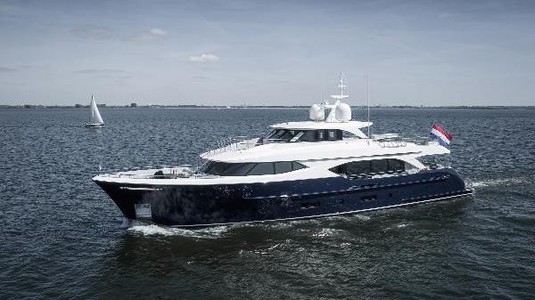 Moonen 110 Mustique 