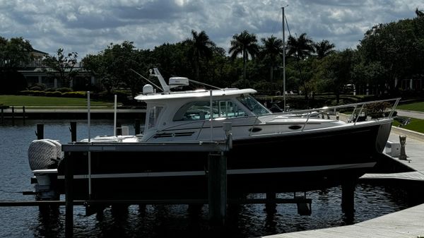 Back Cove 34O