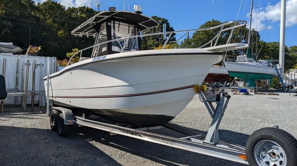 Sea Boss 235 Center Console