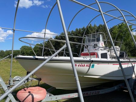 Boston Whaler Outrage 20 image