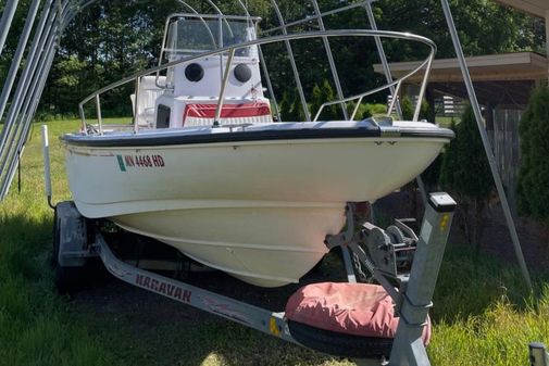 Boston Whaler Outrage 20 image