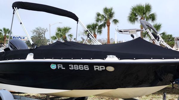 Bayliner Element E18