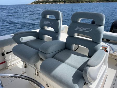 Boston Whaler 320 Outrage image