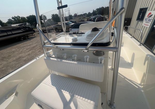 Boston-whaler 210-MONTAUK image