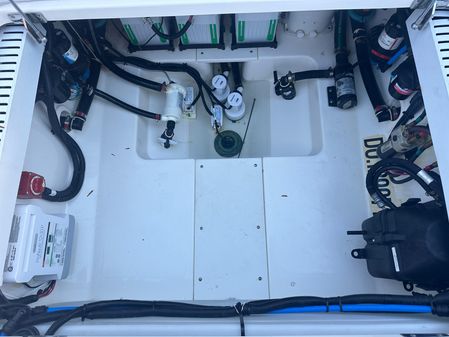 Boston Whaler 330 Outrage image