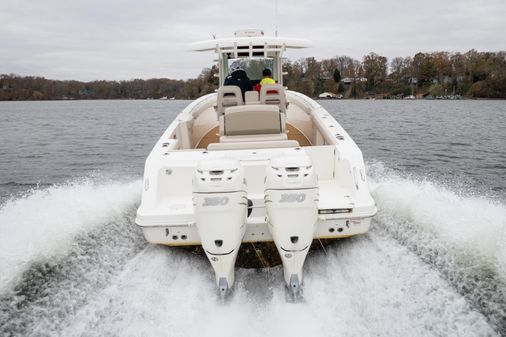 Boston Whaler 330 Outrage image