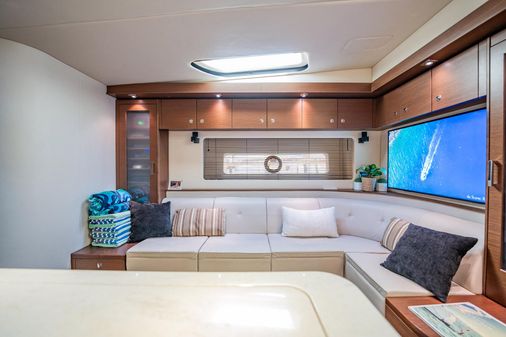 Sea Ray 580 Sundancer image