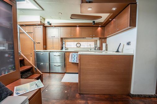 Sea Ray 580 Sundancer image