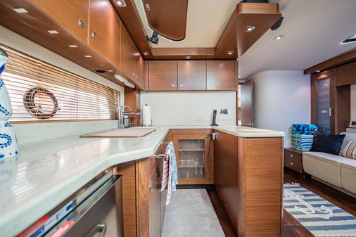 Sea Ray 580 Sundancer image