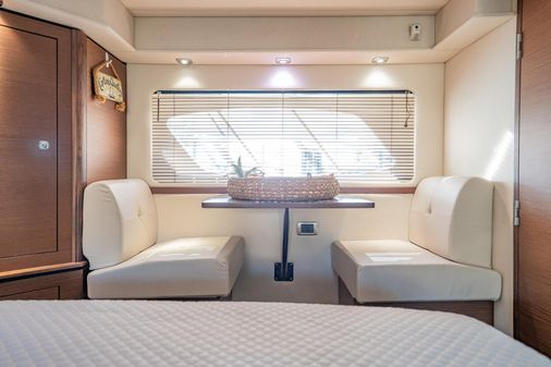 Sea Ray 580 Sundancer image