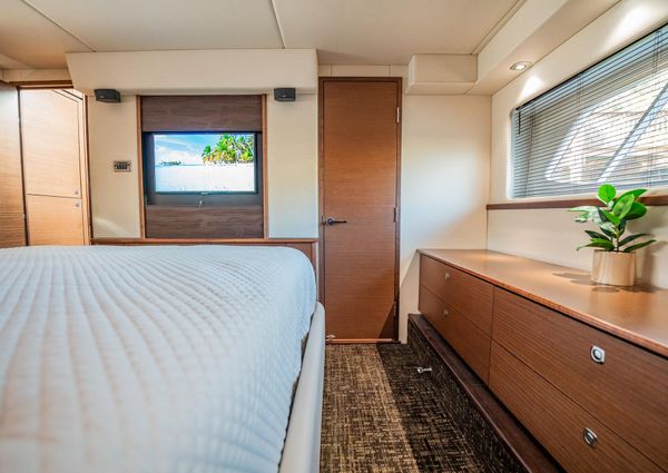 Sea Ray 580 Sundancer image