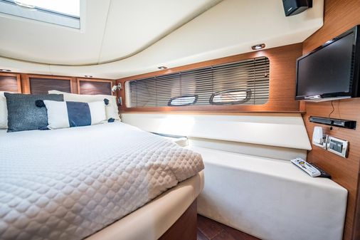 Sea Ray 580 Sundancer image