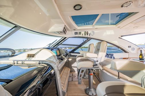 Sea Ray 580 Sundancer image