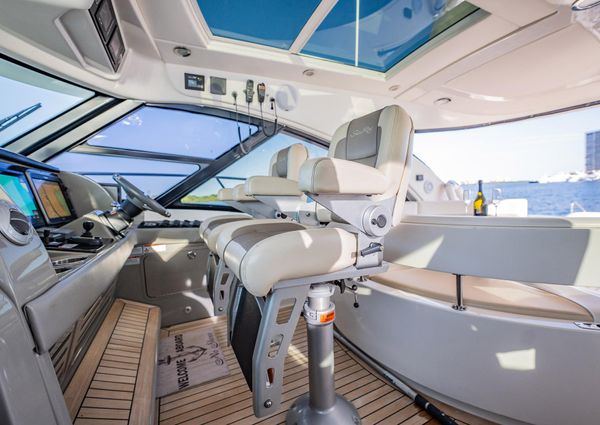 Sea Ray 580 Sundancer image