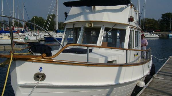 Grand Banks Sedan