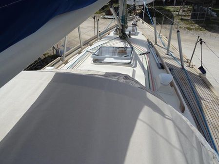 Hallberg-Rassy 34 image